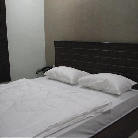 Hotel Confirm Inn Kota Kota  Dış mekan fotoğraf